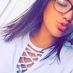 Meet your Posher, Carlyn